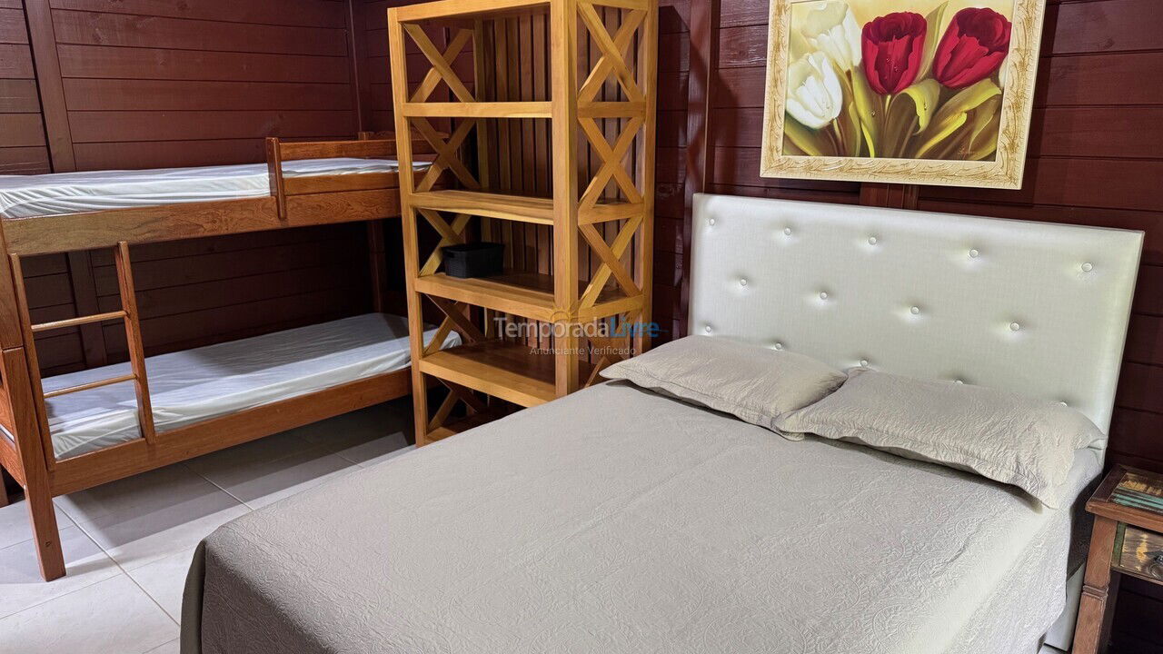 House for vacation rental in Palhoça (Praia do Sonho)