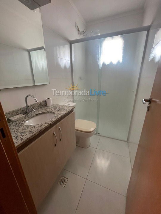 Apartamento para aluguel de temporada em Praia Grande (Guilhermina)
