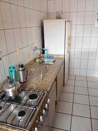 2 DORMITÓRIOS EM RUA DIRETA AO MAR