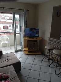 2 DORMITÓRIOS EM RUA DIRETA AO MAR