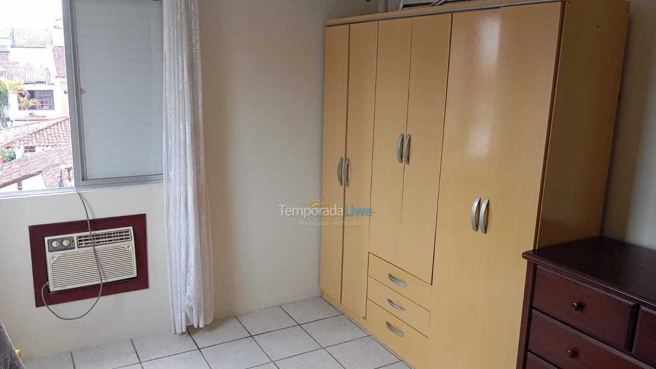 Casa para aluguel de temporada em Florianopolis (Canasvieiras)