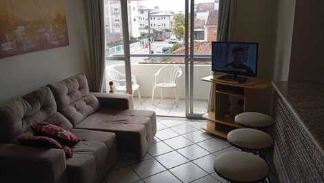 2 DORMITÓRIOS EM RUA DIRETA AO MAR