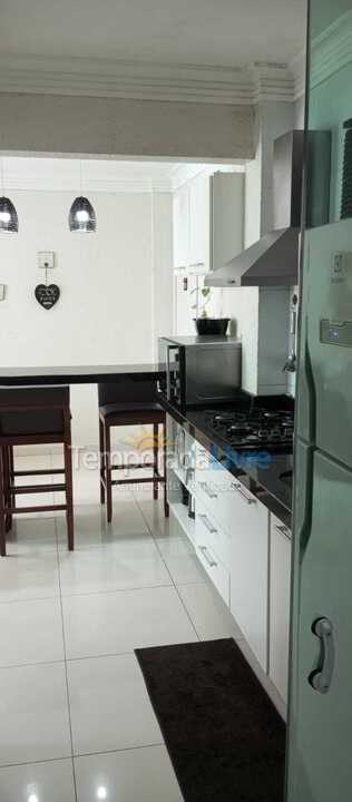 Apartamento para alquiler de vacaciones em Bombinhas (Praia de Bombas)