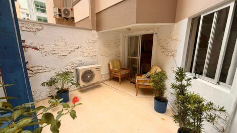 Seasonal rental in Ed. Tatiane: 2 bedrooms // private terrace