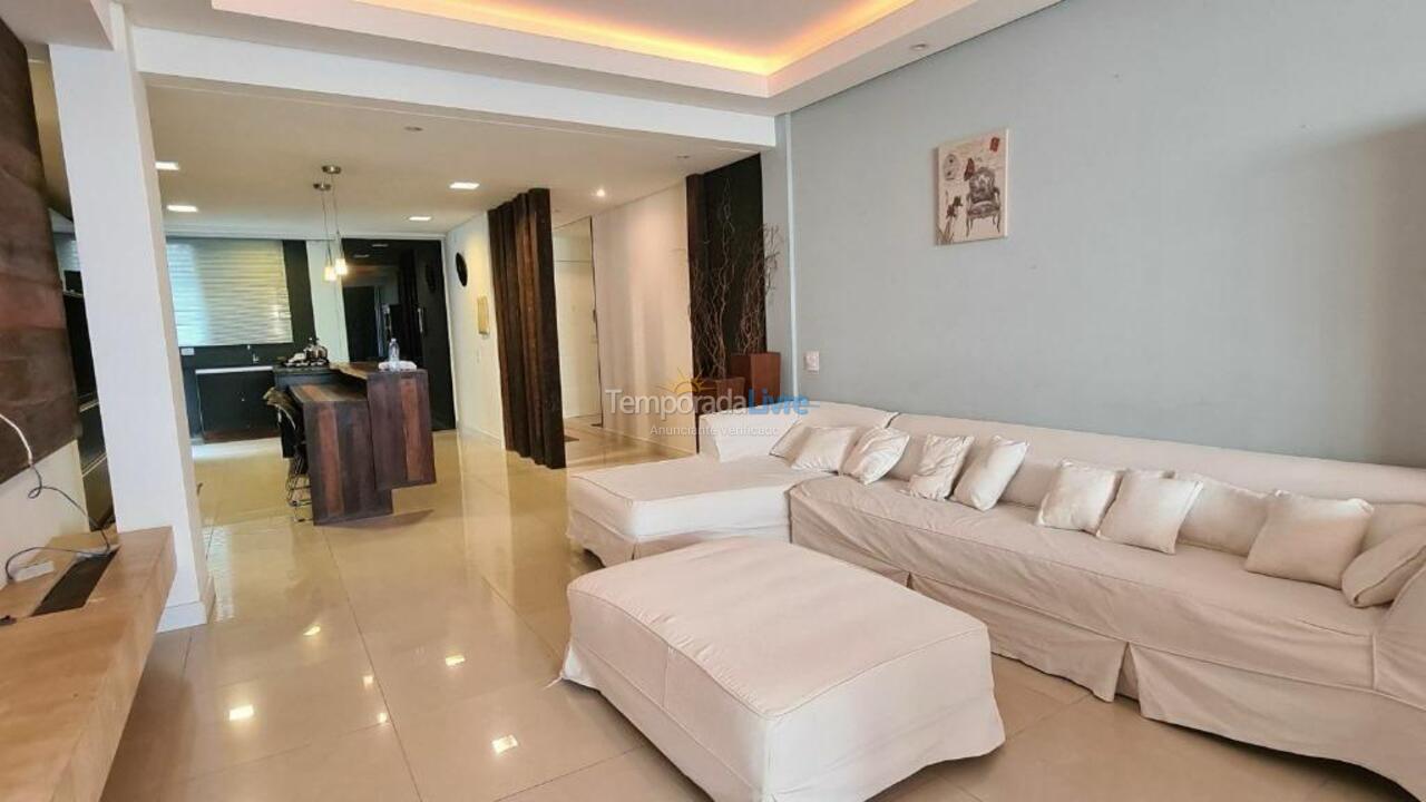 Apartamento para alquiler de vacaciones em Balneário Camboriú (Praia Central)