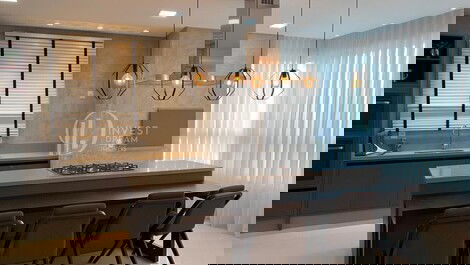 Propiedad frente a la playa en alquiler para 9 personas, 3 suites, 3 plazas de aparcamiento.