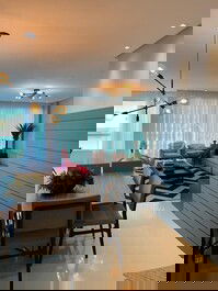 Propiedad frente a la playa en alquiler para 9 personas, 3 suites, 3 plazas de aparcamiento.