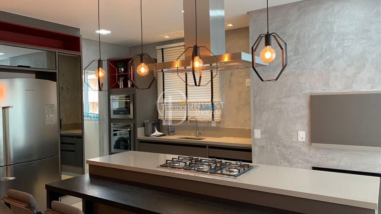 Apartamento para alquiler de vacaciones em Itapema (Meia Praia)