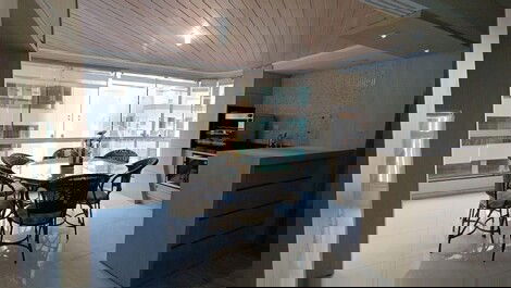 Season near Russi for 12 people, 4 bedrooms, 2 bathrooms.