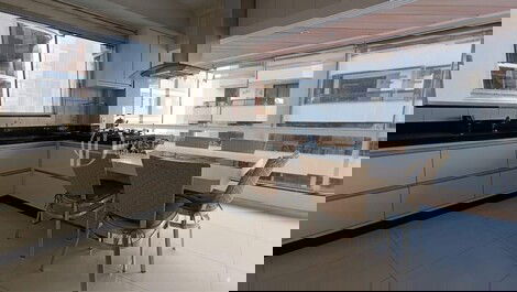 Season near Russi for 12 people, 4 bedrooms, 2 bathrooms.