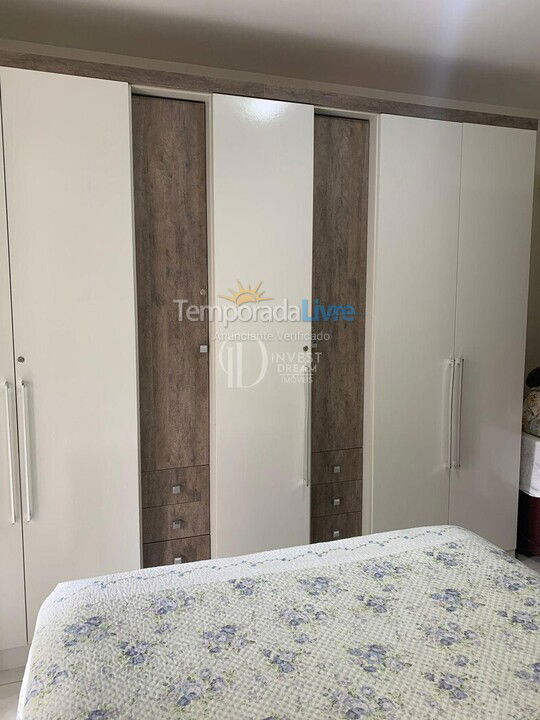 Apartment for vacation rental in Itapema (Meia Praia)