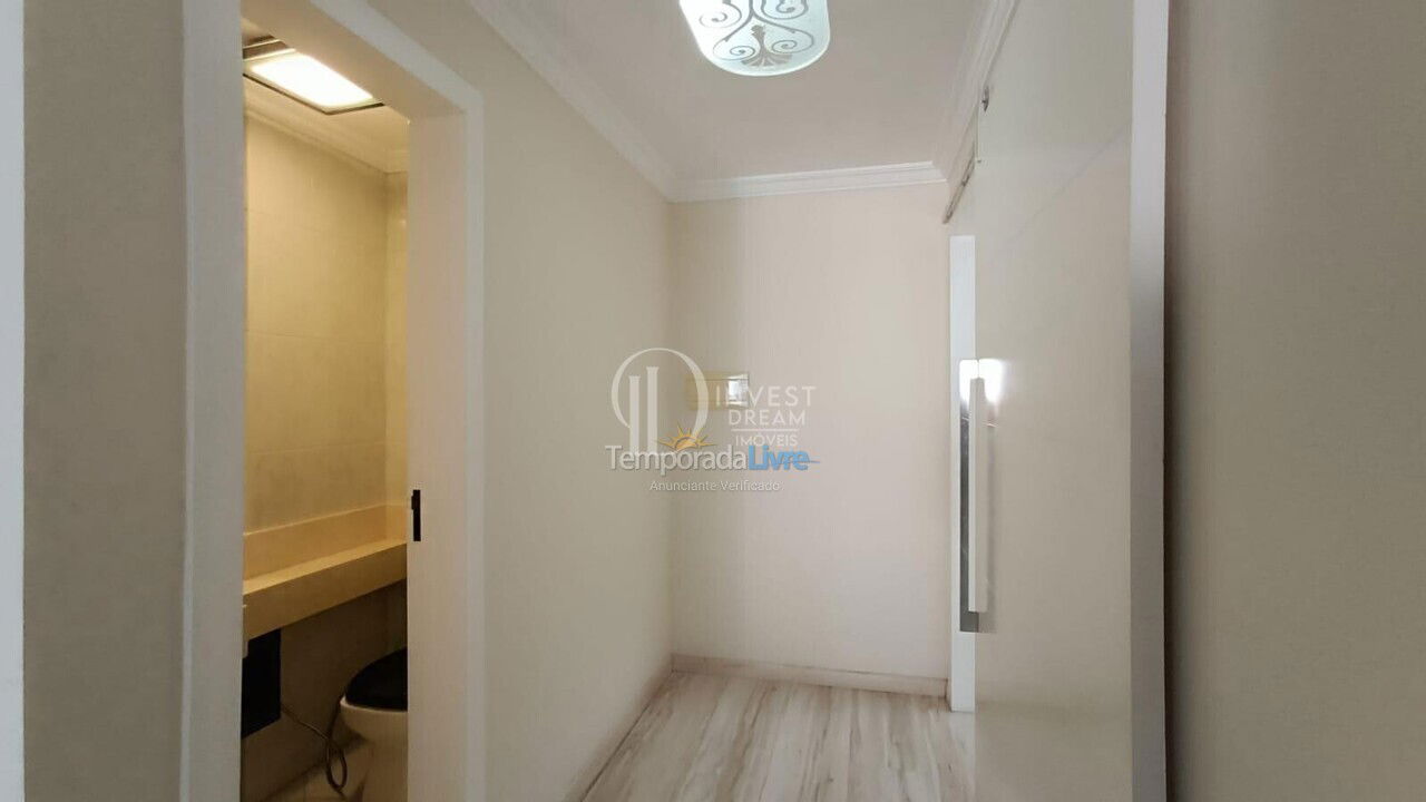 Apartment for vacation rental in Itapema (Meia Praia)