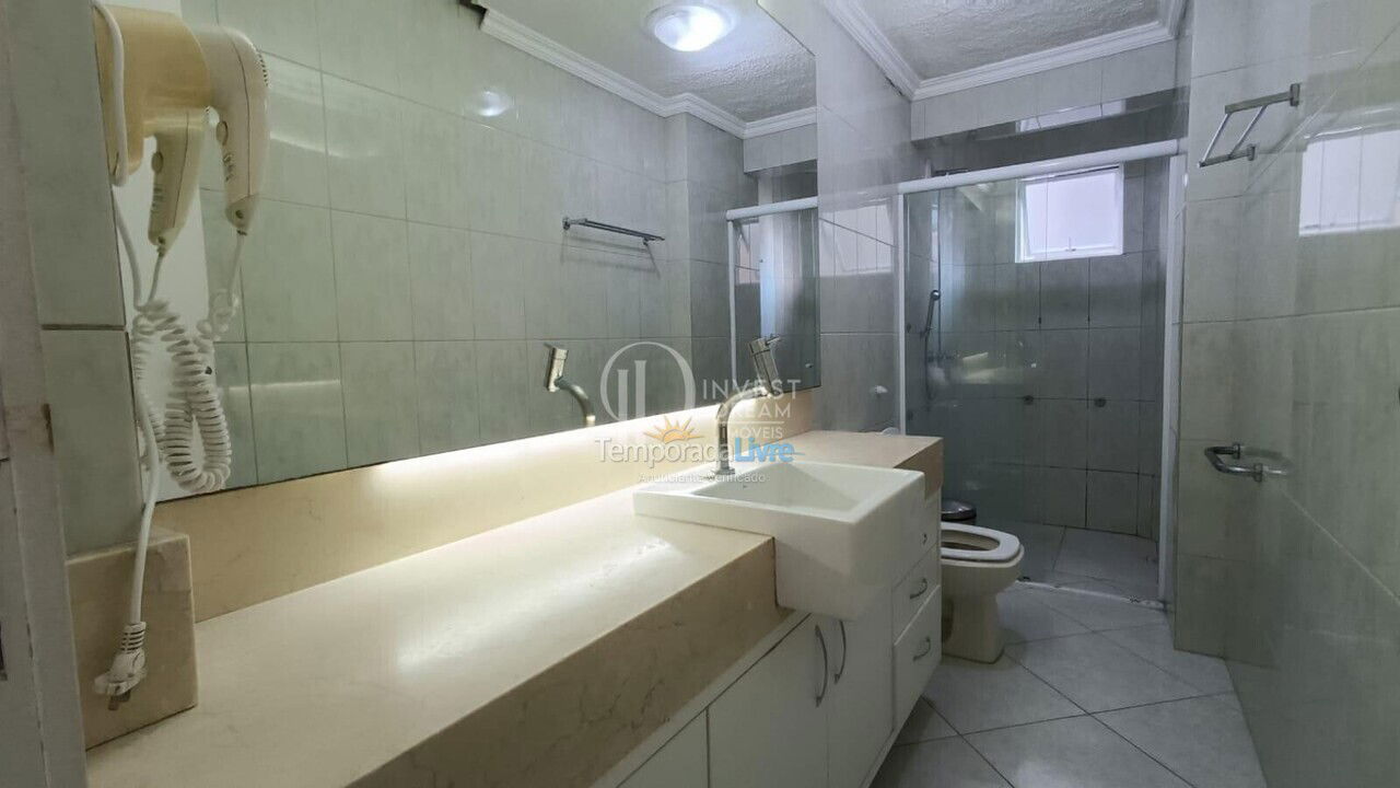 Apartment for vacation rental in Itapema (Meia Praia)