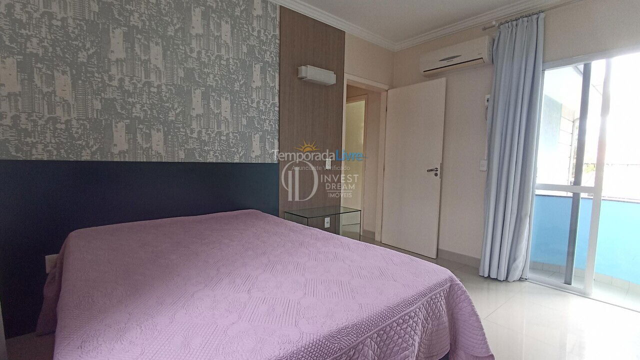 House for vacation rental in Itapema (Meia Praia)