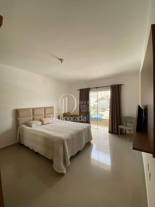 House for vacation rental in Itapema (Perequê)