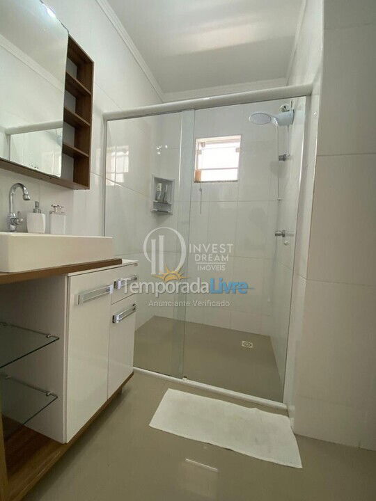 House for vacation rental in Itapema (Perequê)