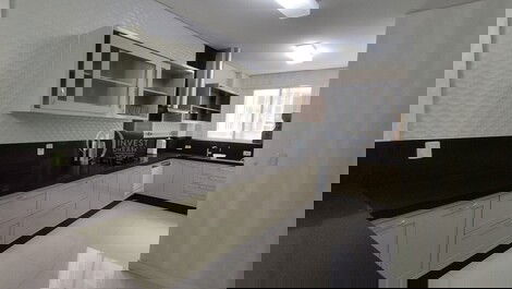 VACATION RENTAL ONE BLOCK FROM THE BEACH