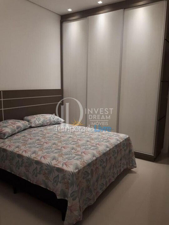 Apartment for vacation rental in Itapema (Meia Praia)