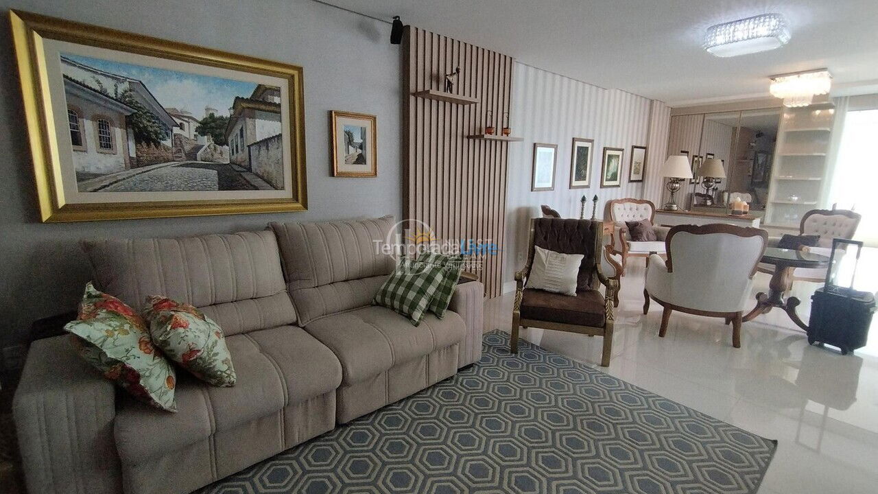 Apartamento para aluguel de temporada em Itapema (Meia Praia)