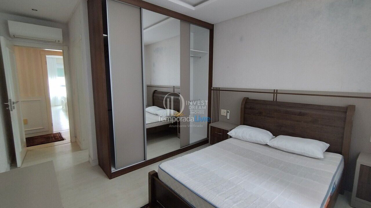 Apartment for vacation rental in Itapema (Meia Praia)