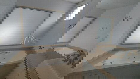 VACATION RENTAL ONE BLOCK FROM THE BEACH