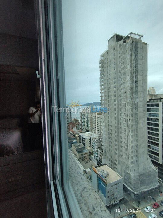 Apartamento para aluguel de temporada em Itapema (Meia Praia)