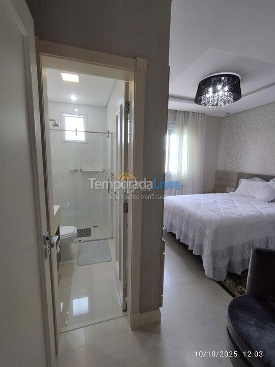 Apartamento para aluguel de temporada em Itapema (Meia Praia)