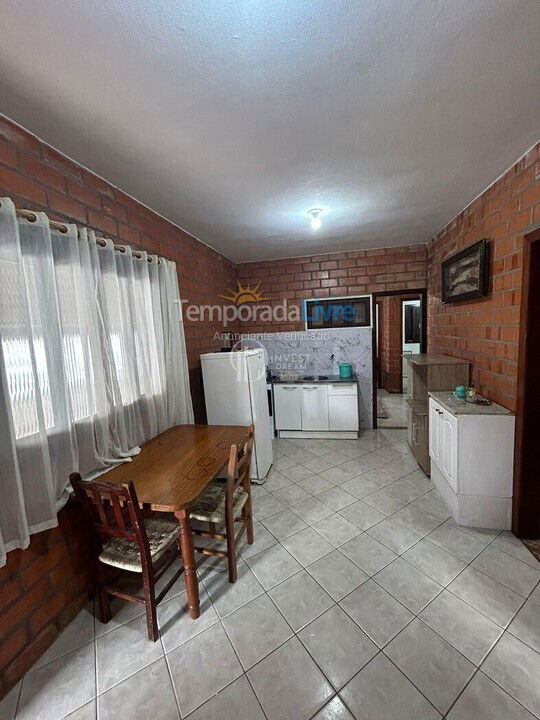 House for vacation rental in Itapema (Perequê)