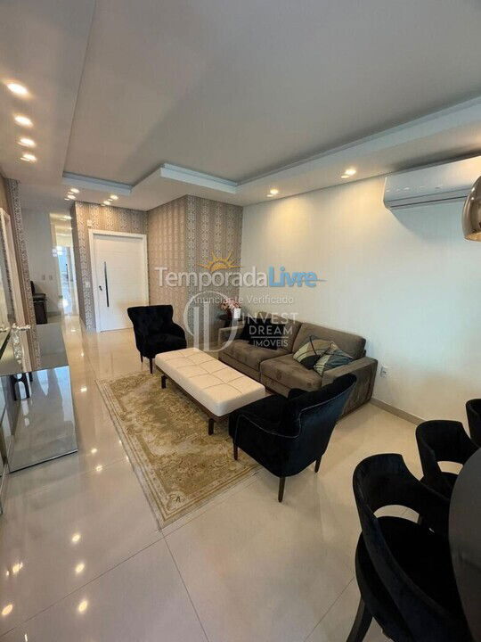 Apartment for vacation rental in Itapema (Meia Praia)