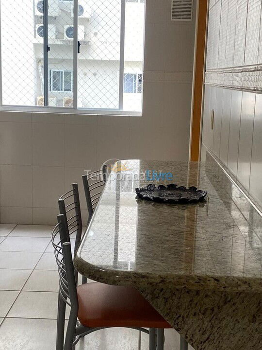 Apartamento para alquiler de vacaciones em Itapema (Meia Praia)