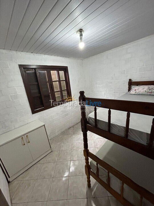 House for vacation rental in Itapema (Perequê)