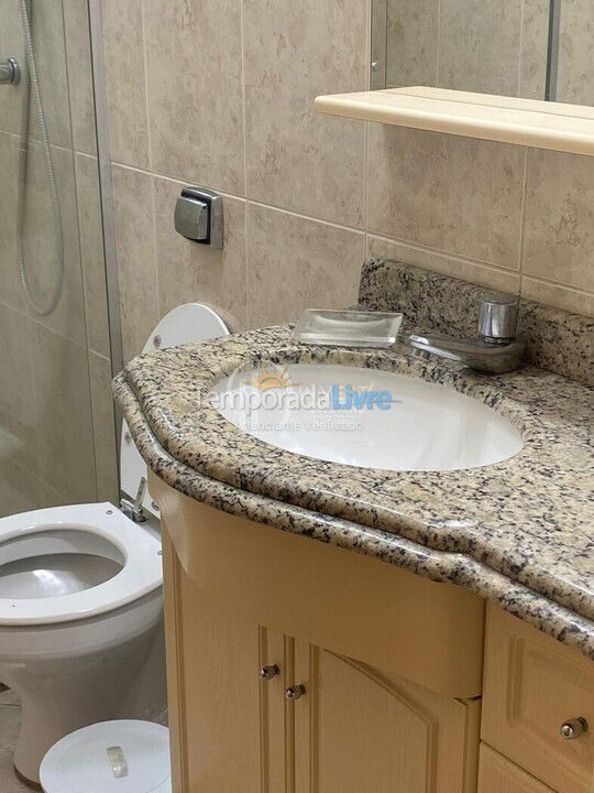 Apartamento para alquiler de vacaciones em Itapema (Meia Praia)