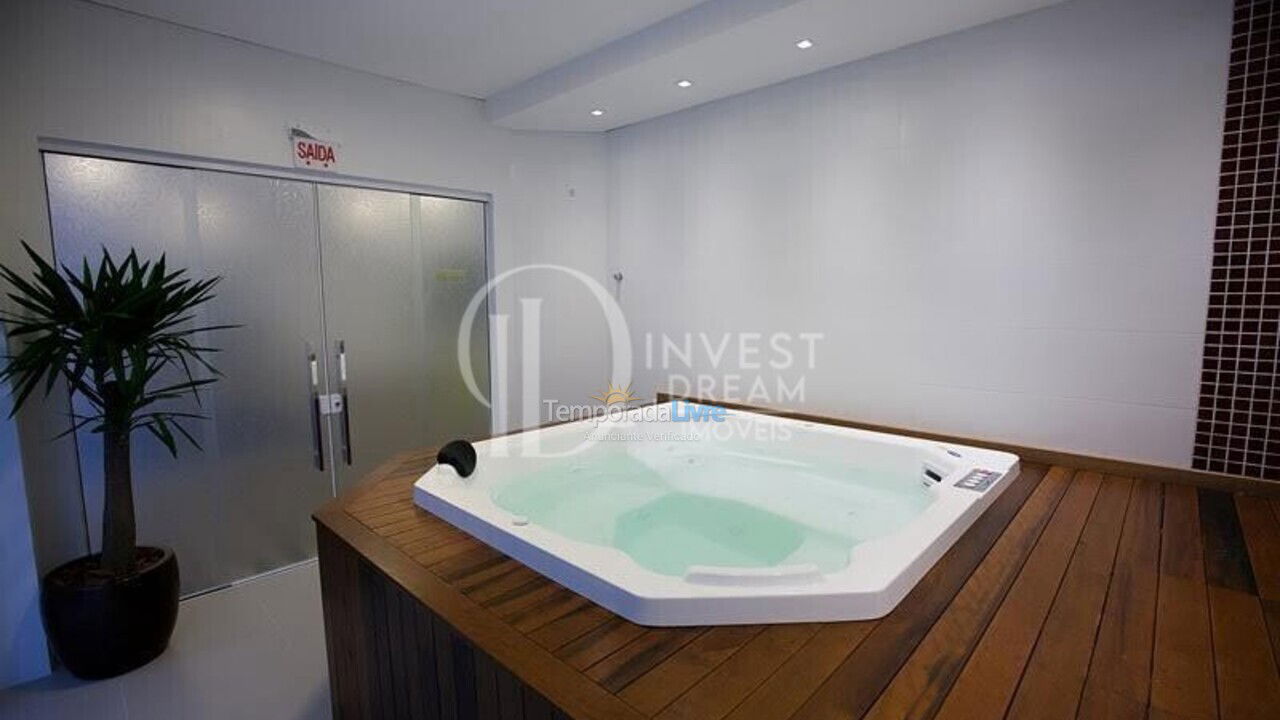 Apartment for vacation rental in Itapema (Meia Praia)