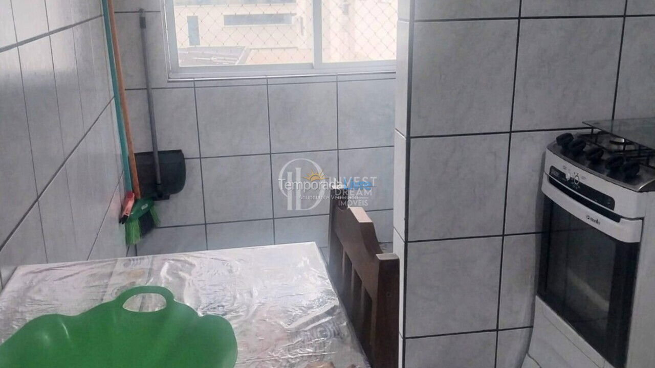 Apartamento para aluguel de temporada em Itapema (Meia Praia)