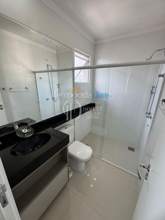 Apartment for vacation rental in Itapema (Meia Praia)