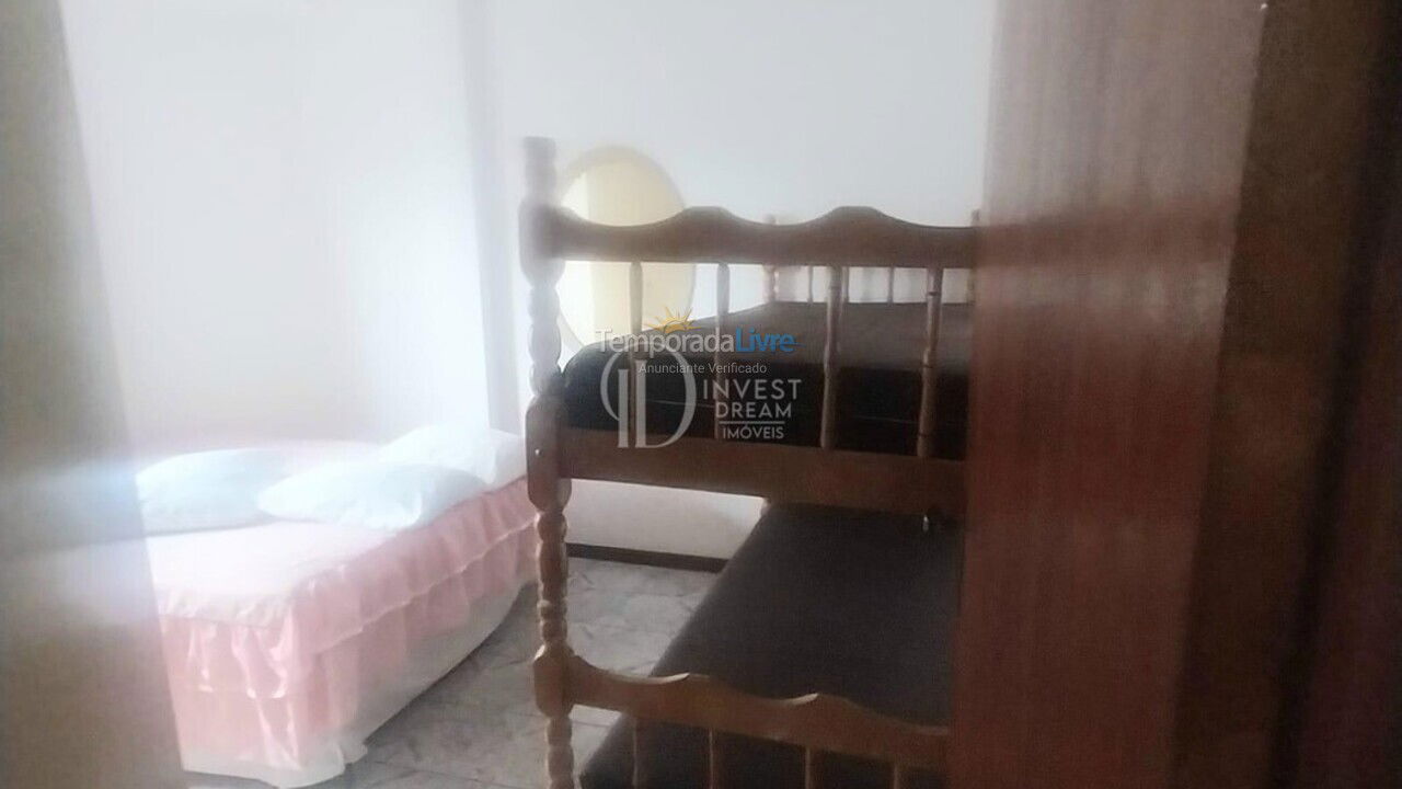 Apartamento para aluguel de temporada em Itapema (Meia Praia)
