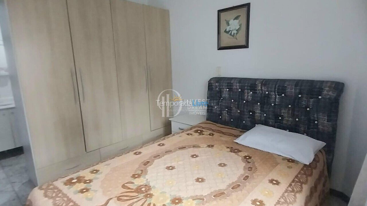 Apartamento para aluguel de temporada em Itapema (Meia Praia)