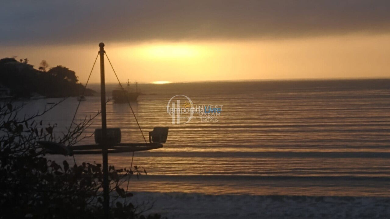 Apartamento para alquiler de vacaciones em Itapema (Meia Praia)