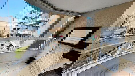 Vacation rental, 2 blocks from the beach.