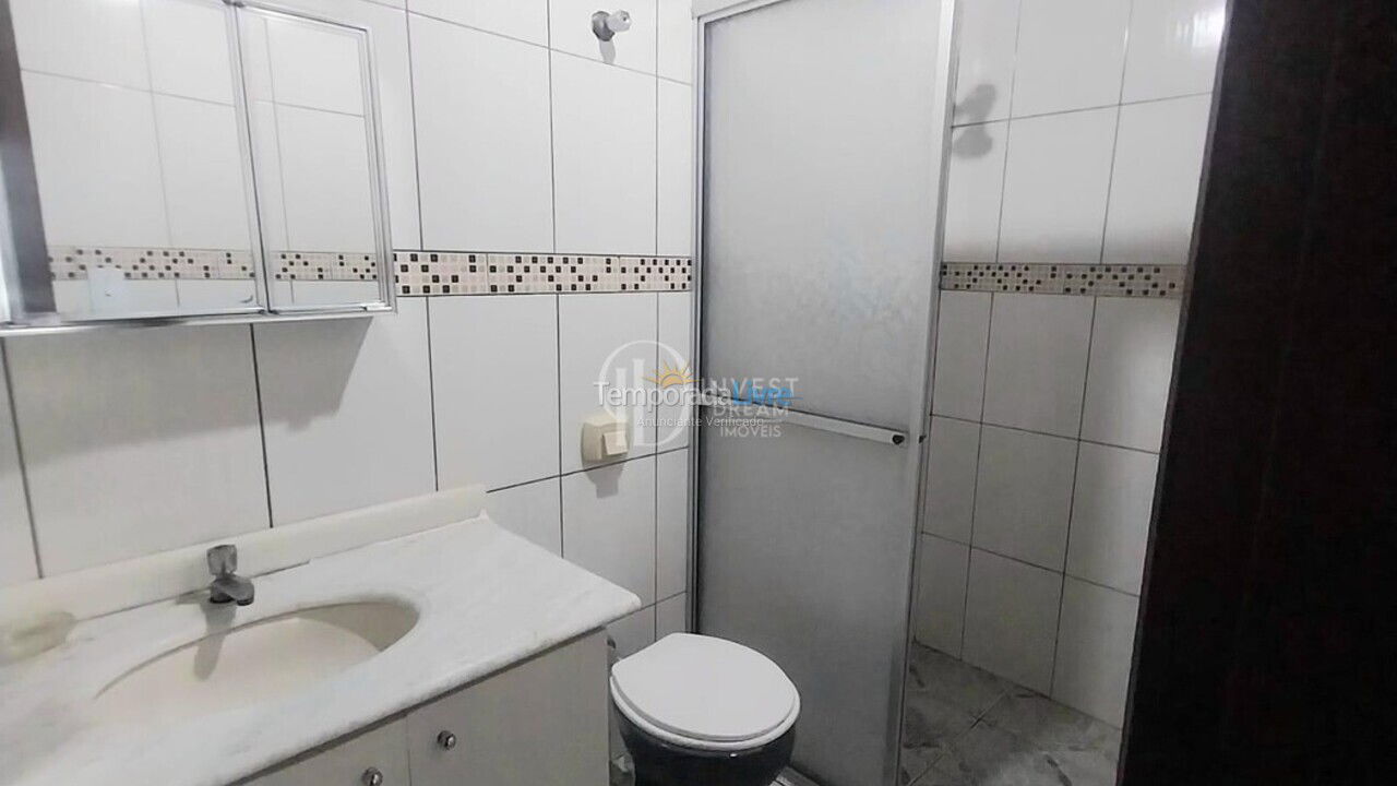 Apartamento para aluguel de temporada em Itapema (Meia Praia)