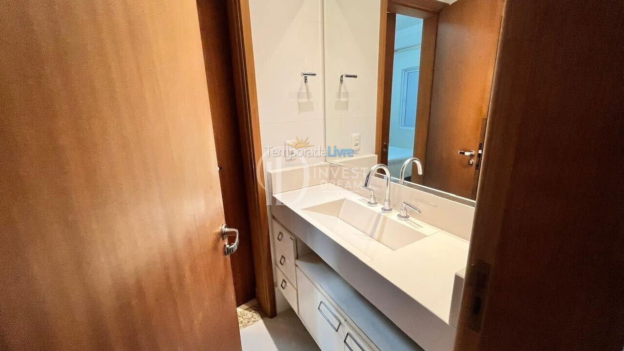 Apartamento para alquiler de vacaciones em Itapema (Meia Praia)