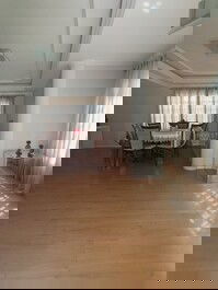 CASA ACOMODA 10 PESSOAS