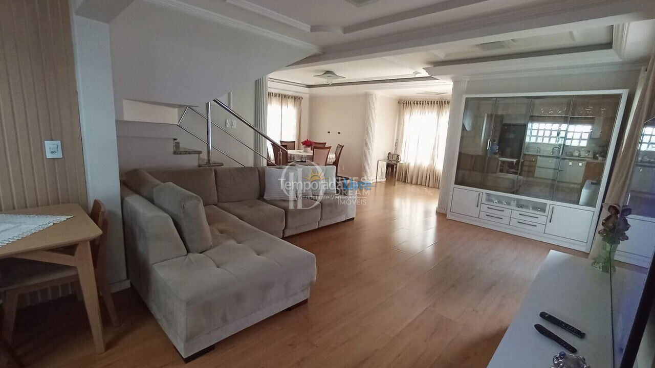 Casa para aluguel de temporada em 