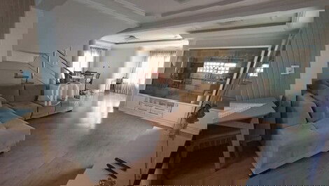 CASA ACOMODA 10 PESSOAS