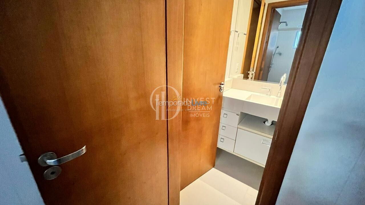 Apartamento para alquiler de vacaciones em Itapema (Meia Praia)