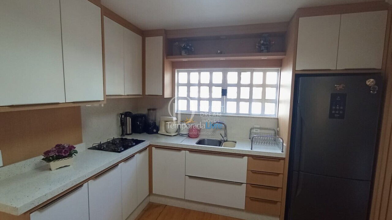 Casa para aluguel de temporada em 