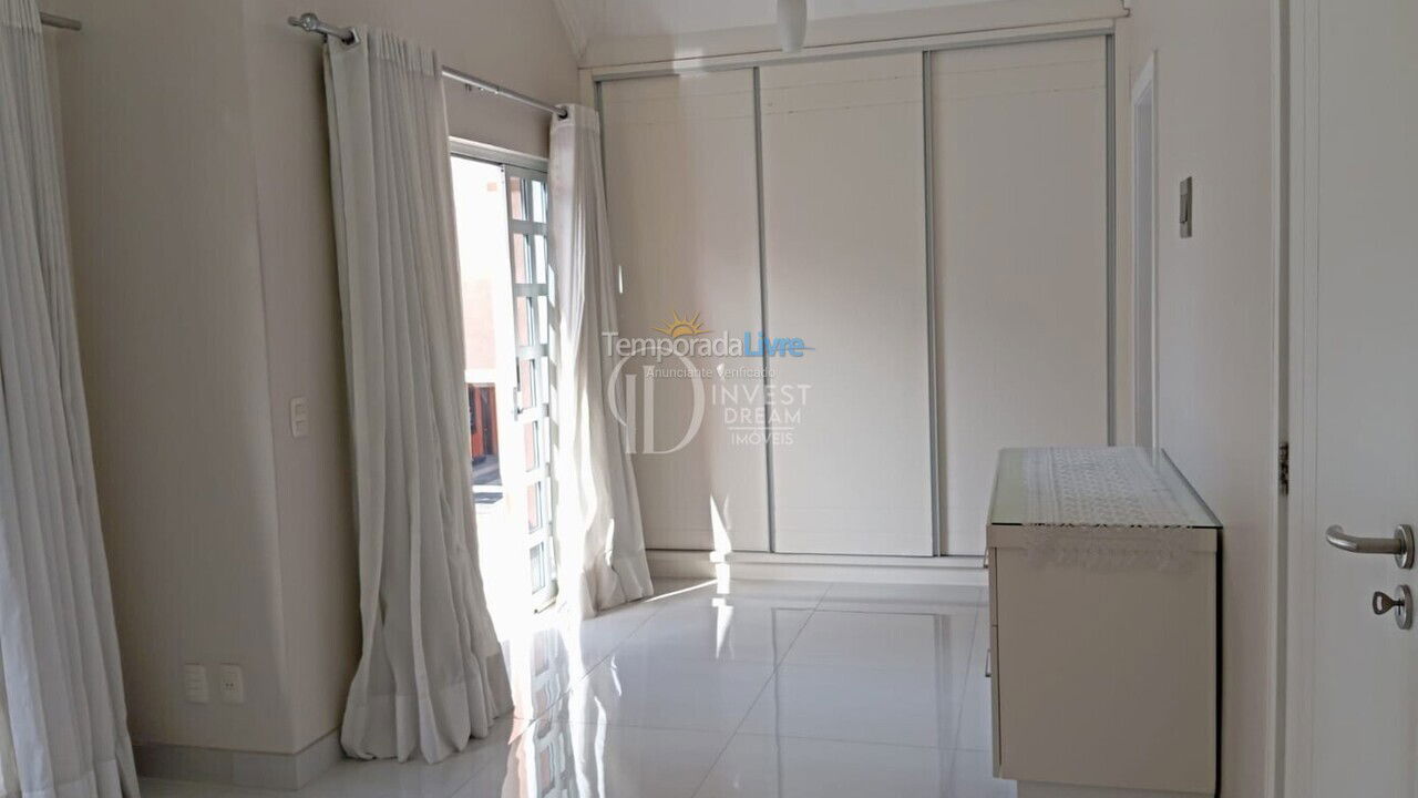 Casa para aluguel de temporada em 