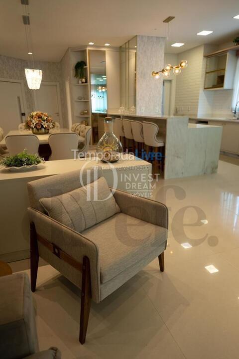 Apartment for vacation rental in Itapema (Meia Praia)