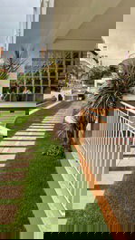 Charmoso duplex com 2 suites, 100 metros da praia em Canasvieiras