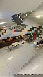 Charmoso duplex com 2 suites, 100 metros da praia em Canasvieiras